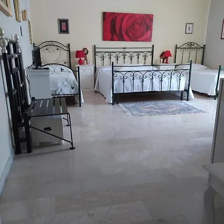 Montandon Couette-café Noto