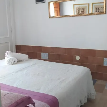 Montandon Couette-café Noto
